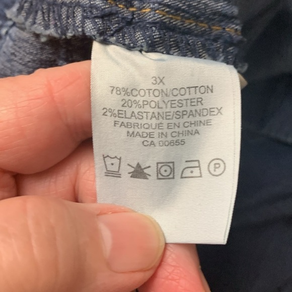 Pennington’s Denim Capris, Medium Weight, Back Pockets, Elastic Waist w Stretch - Picture 11 of 12